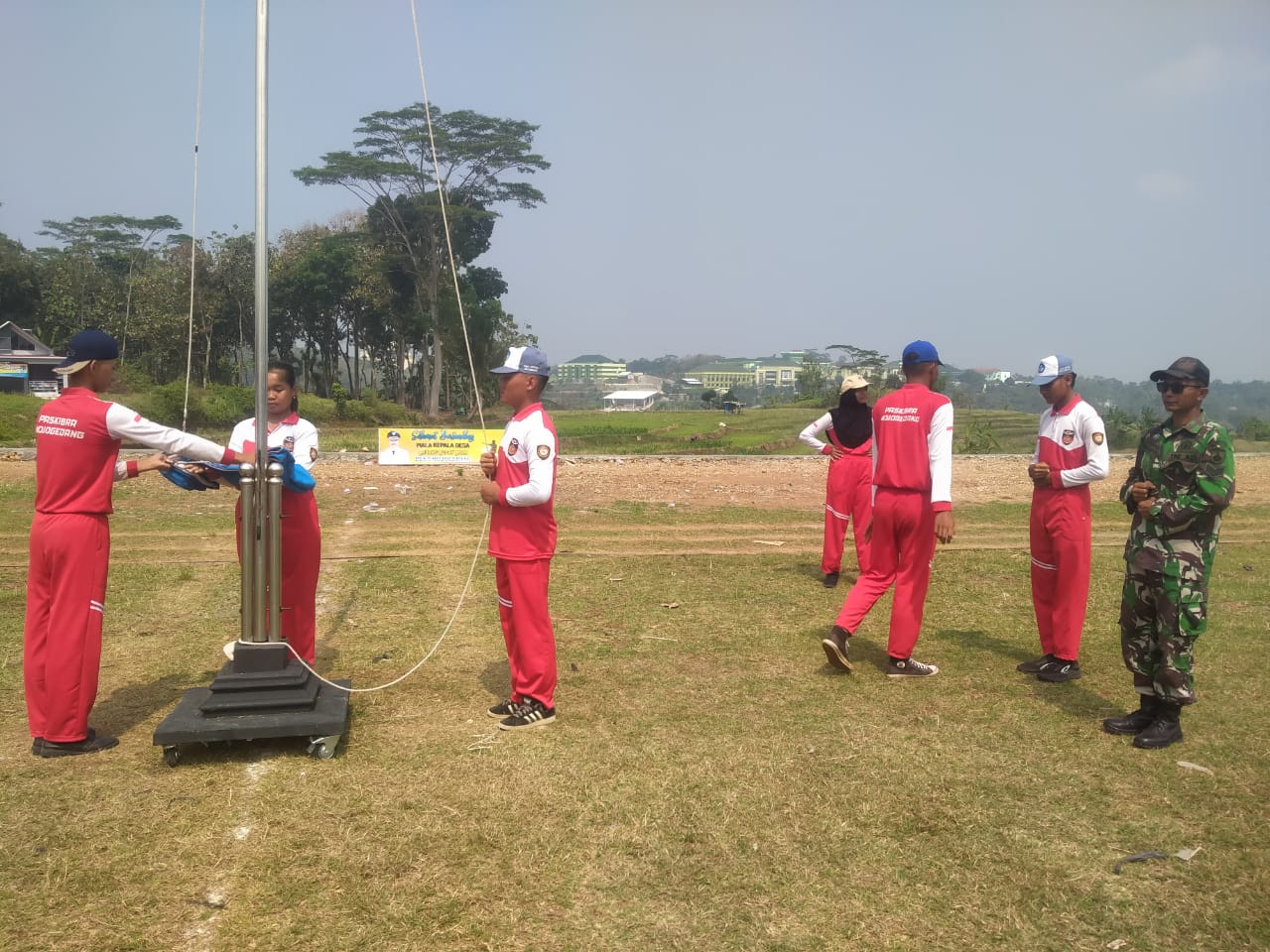 Pengamanan Pelatihan Calon Petugas Paskibra Kecamatan Mojogedang Tahun 2025 Pengamanan Pelatihan Calon Petugas Paskibra Kecamatan Mojogedang Tahun 2025